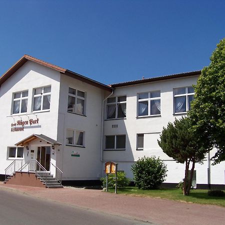 Hotel Ruegen Park Kg Gingst Экстерьер фото